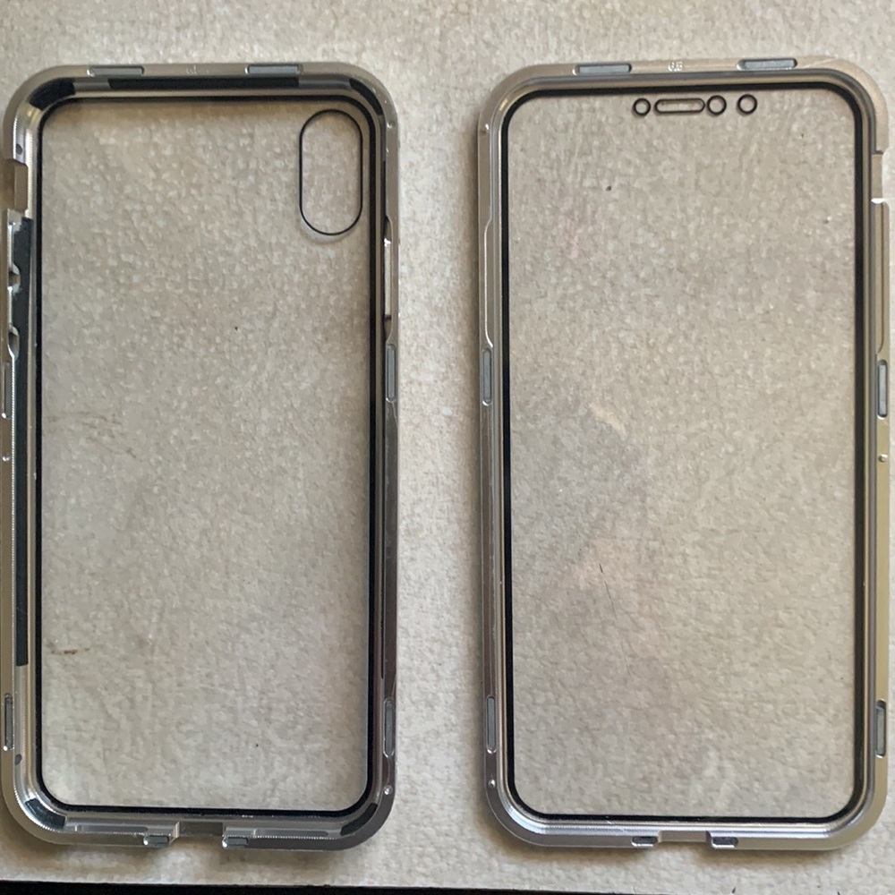 Magnetic iPhone case for iPhone - Picture 3 of 4
